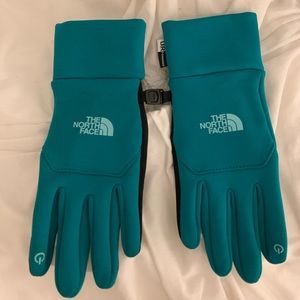 North Face “smart” gloves in teal